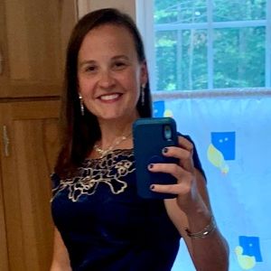 Meet your Posher, Elizabeth